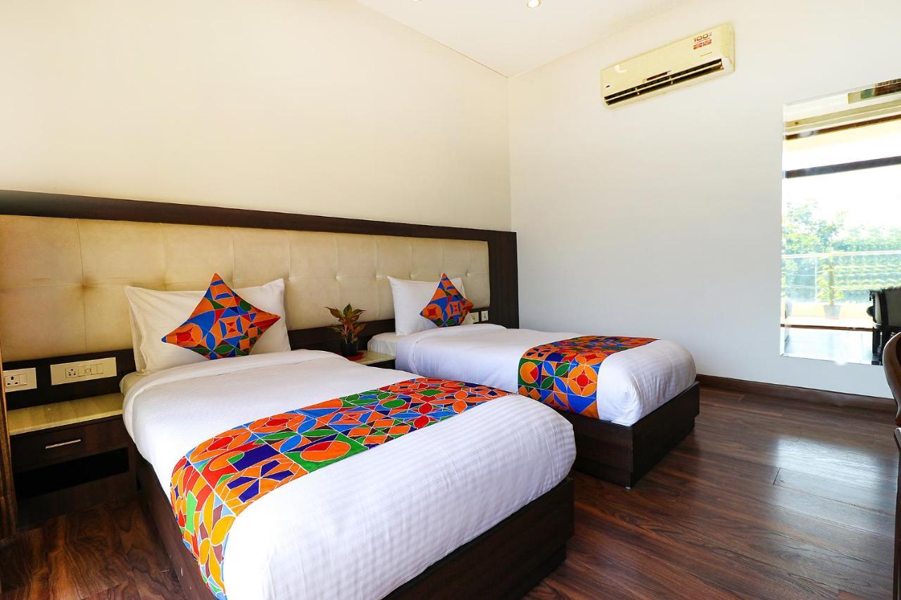 Fabhotel Oyster Villa Gurgaon Exterior foto